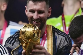 开云棋牌完整攻略拜仁慕尼黑内部会议纪要流出：今夜造点机会，法国杯使命明确，团队化学反应显著的简单介绍