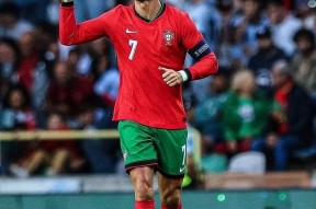 开云棋牌完整攻略 C罗官方宣布夺冠新规，皇家马德里引发争议！